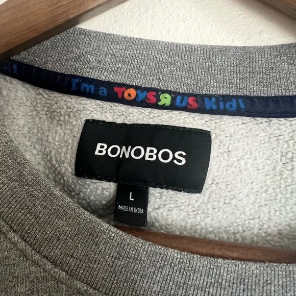 Bonobos Toys “R” Us Geoffrey Crewneck Sweatshirt Men’s L Collectible Nostalgia - Picture 5 of 8